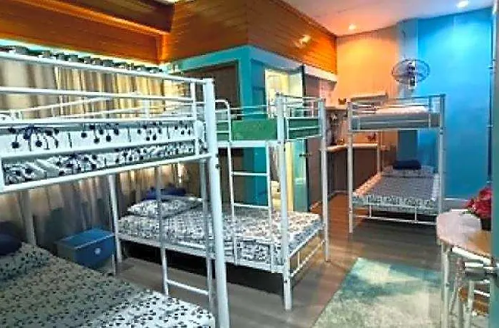 Peach Haven, A For Backpackers 4*