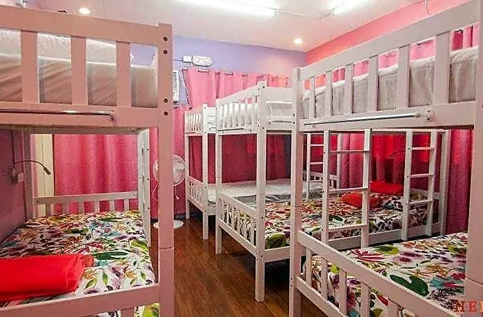 Peach Haven, A For Backpackers 4*