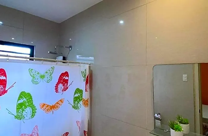 Peach Haven, A For Backpackers Hotel 4*